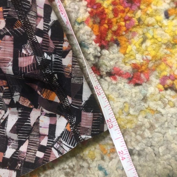 Lululemon Leggings LIMITED EDITION fast and free Inseam 23”
Hip to hip 12” - Picture 7 of 7